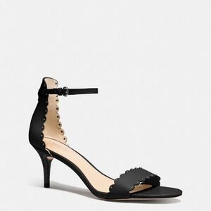 Coach Black Leather Monica Kitten Heel Size 8 Woman's